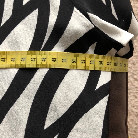 Authentic Escada blouse! - Picture 6 of 8